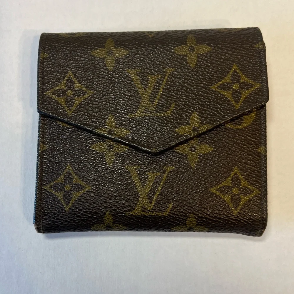 Louis Vuitton Elise Monogram Trifold‎ Wallet - Picture 2 of 14